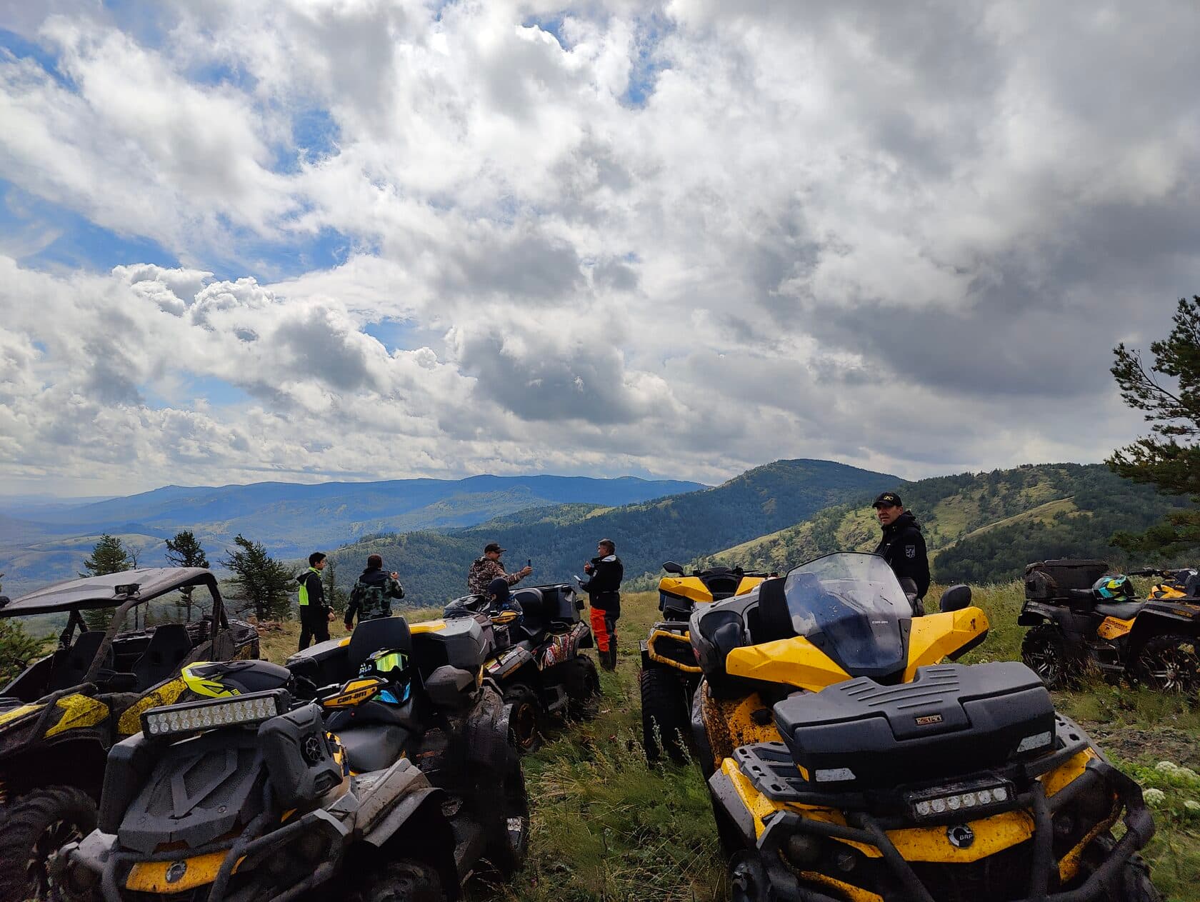 Часовая фото-прогулка на ближайшую инста-локацию на квадриках