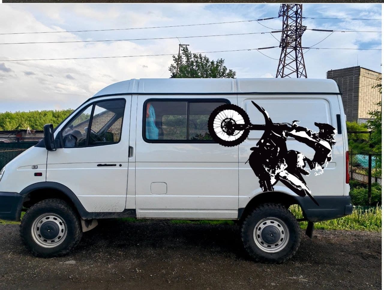 Эндуро-эвакуатор: Спецтранспорт для вашей 2х колёсной техники.